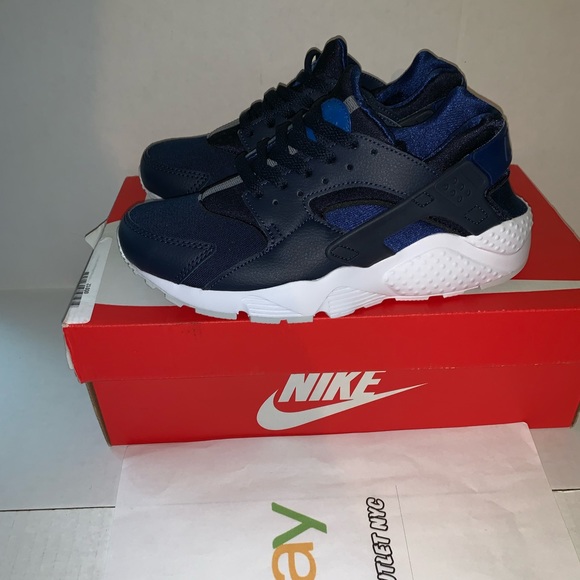 cheap nike air huarache 5.5 kids